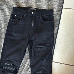 AMIRI Men's Black Distressed Jeans